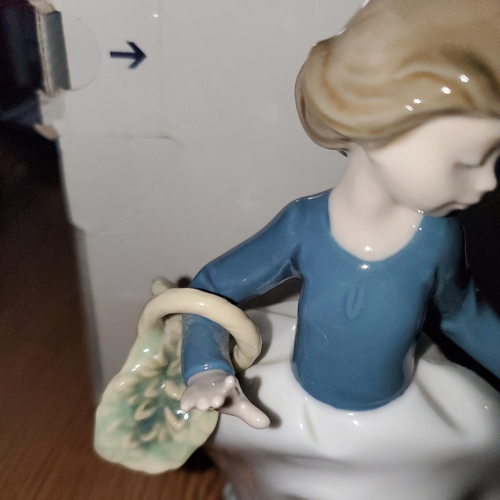 Lladro Daisa - Picture 5 of 7